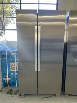 New Whirlpool 36” 25.1 Cu Ft Refrigerator Side by Side