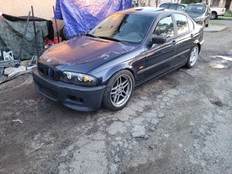 2000 BMW 323i