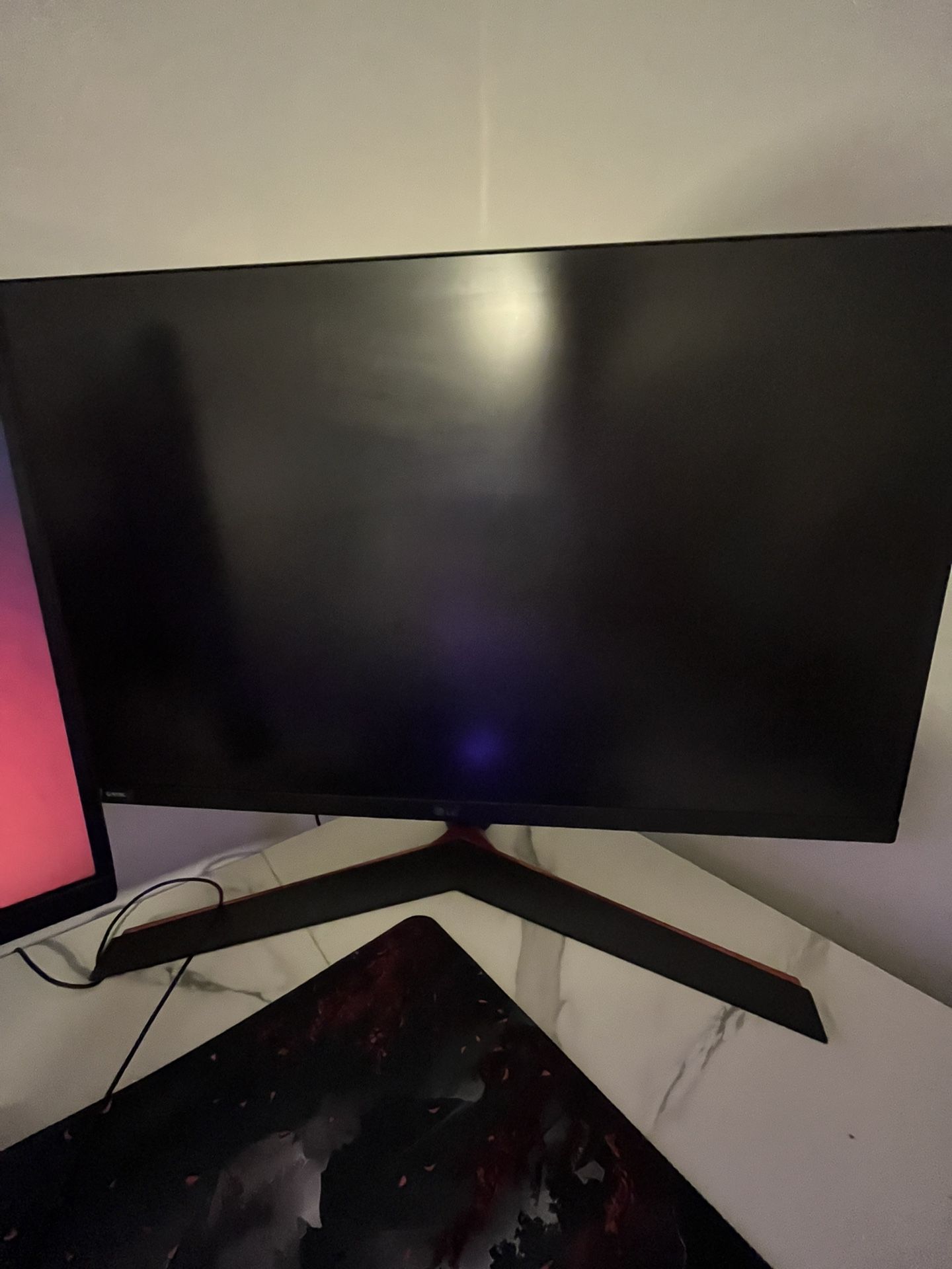 LG - UltraGear 27”
