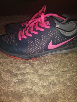 Nike womens size 7