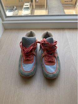 Chanel. Designer sneakers