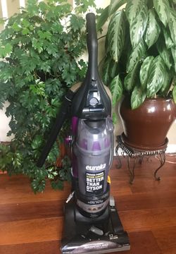 Eureka bagless vacuum