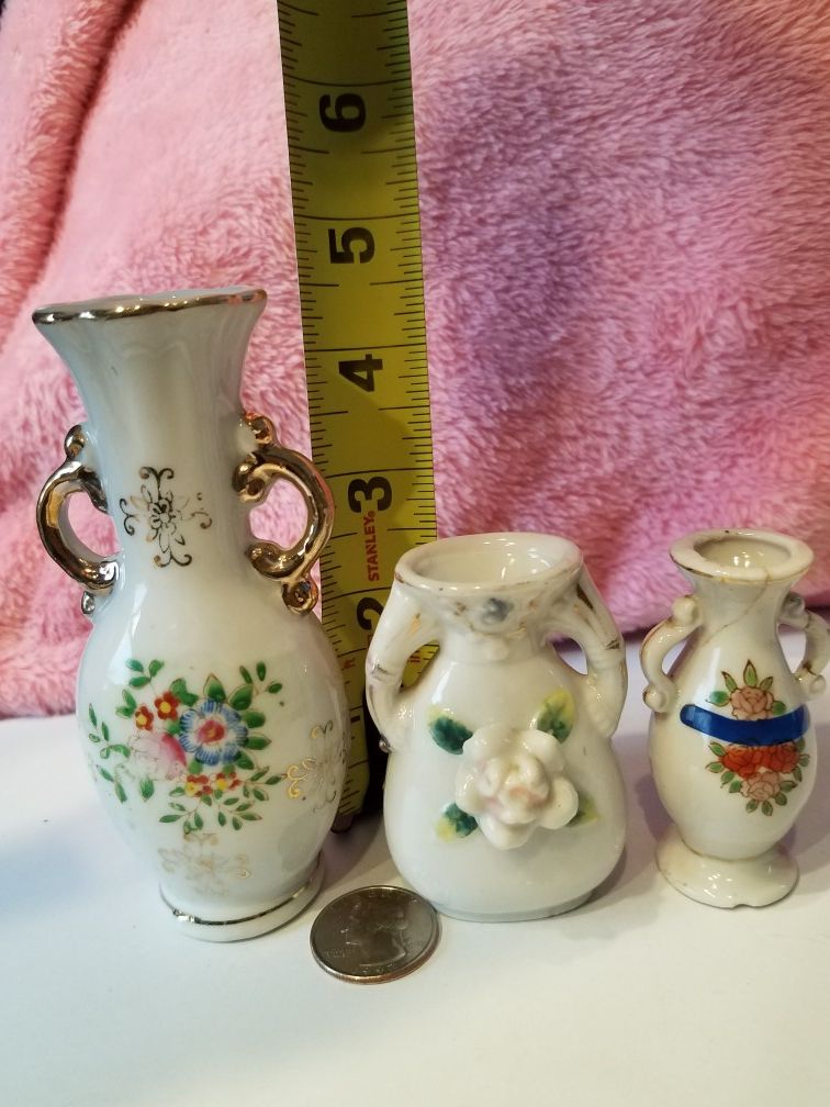 Occupied Japan mini vase lot