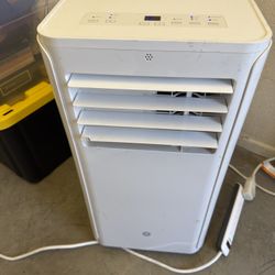 GE 6200 BTU Portable Air Conditioner