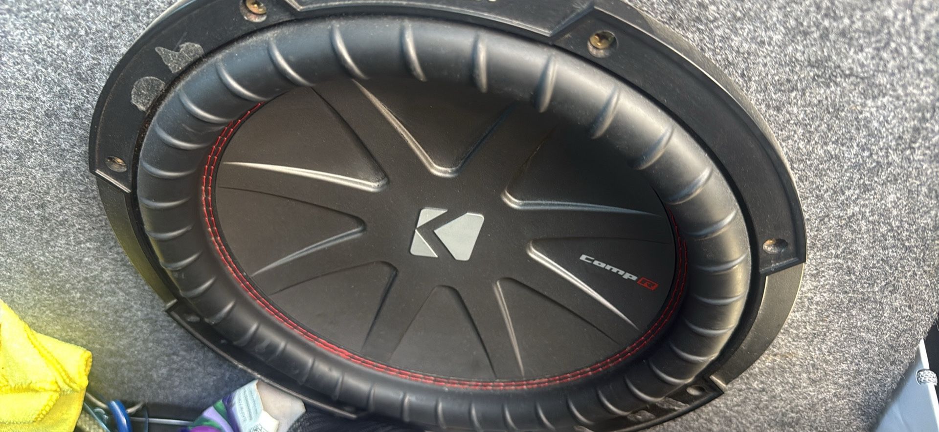 Cajón Para Single Cab Chevy Con 2 Kickers 12”