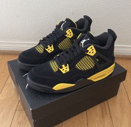 Jordan 4 Retro Thunder Sz 5.5y/7w