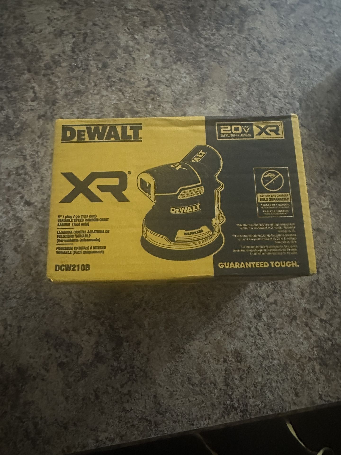 NEW DEWALT 20V Brushless Sander