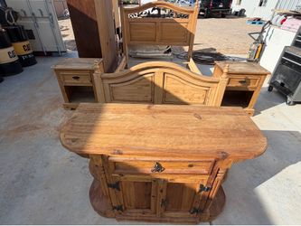 Four piece bedroom set queen size bed