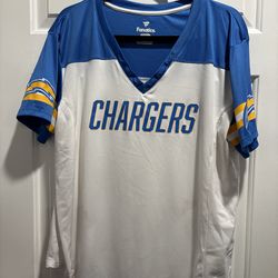 Women Chargers Shirt Size XL