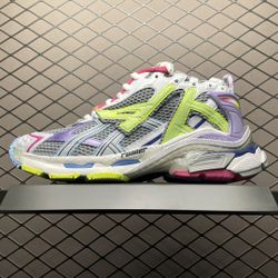 B.alenciaga  Runner 