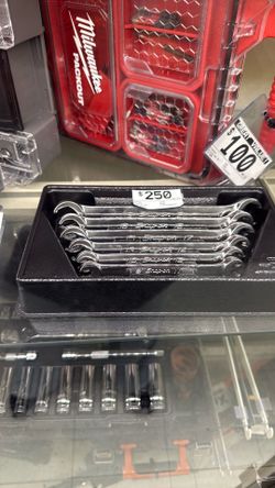 Snap on wrench set