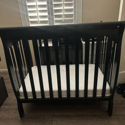 Baby Crib 