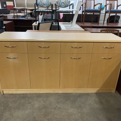 Buffet credenza