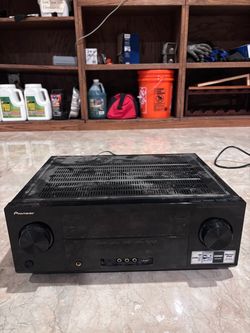Pioneer VSX-821 5.1-channel home theater receiver