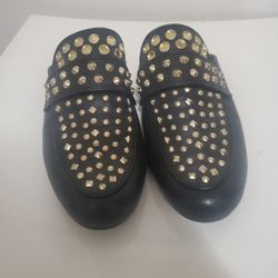 Steve Madden Size 7.5 Black Studded Flat