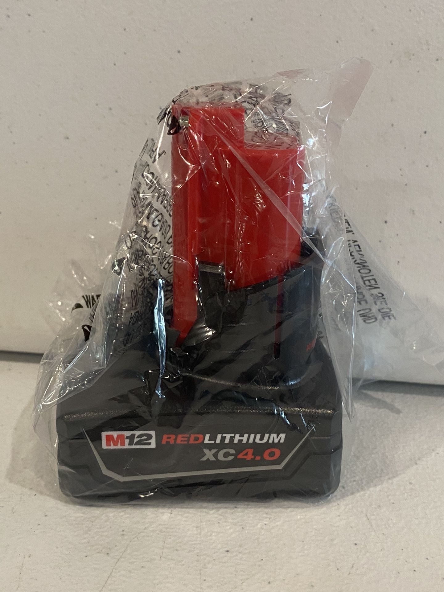 Milwaukee M12 12-Volt Lithium-Ion XC Extended Capacity Battery Pack 4.0Ah
