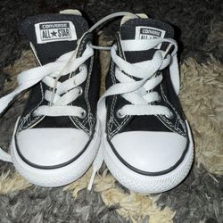 Converse Toddler Size 9 