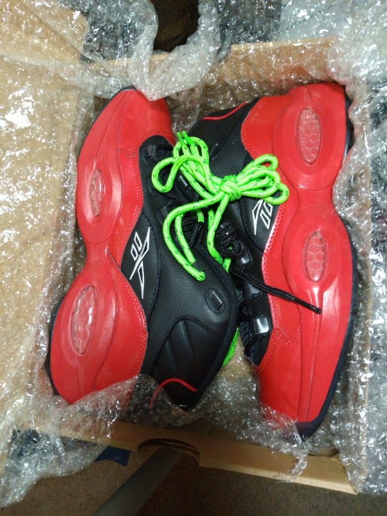 The New Exclusive Allen Iverson Reeboks For Sale🤯