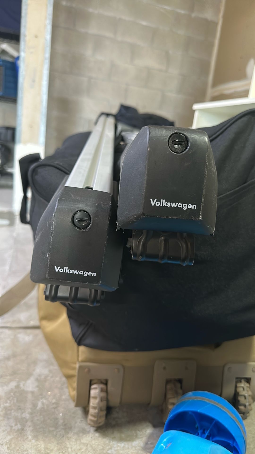 2022 VW Tiguan Roof Racks