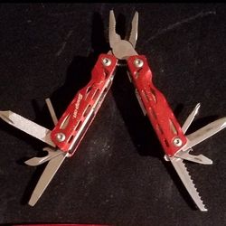 New Snap-on Multi Tool And Seat Belt Cutter  $60