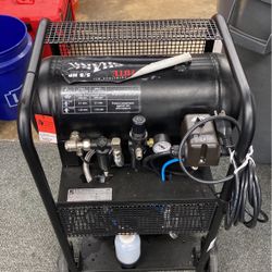 White Shark Compressor 