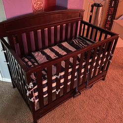 Baby crib 