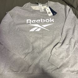 Women’s Reebok Sweatshirt NEW
