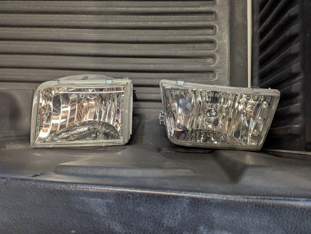 1994 Ford Ranger Headlight