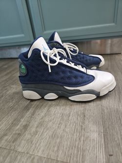 Jordans 13s Retro size 7 kids 6.5 men