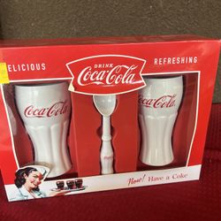M.I.B. Coca-Cola Ceramic Fountain set w/ Genuine Glasses & Ice Cream Scoop 2017