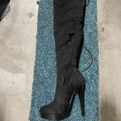Bebe Size 8 Thigh High Velvet Boots 