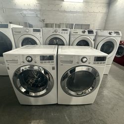 LG Washer and dryer set “27  (Lavadora y Secadora )