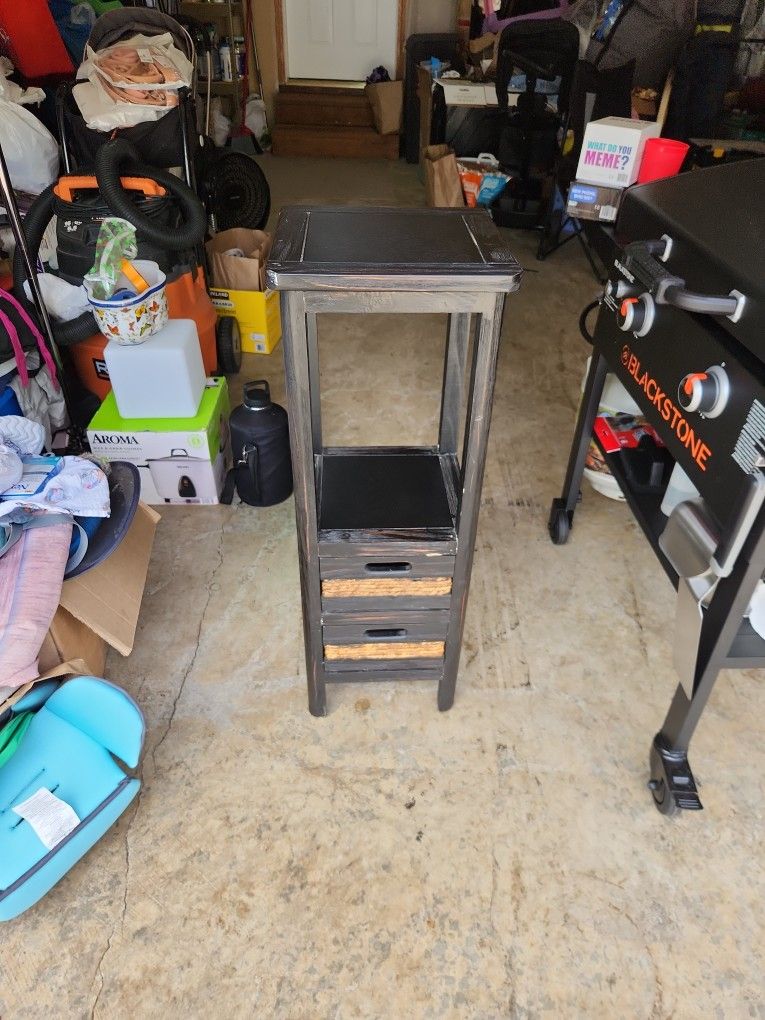 Cute Black Corner Shelf Stand 