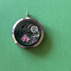 New Screw Top Locket And Charms