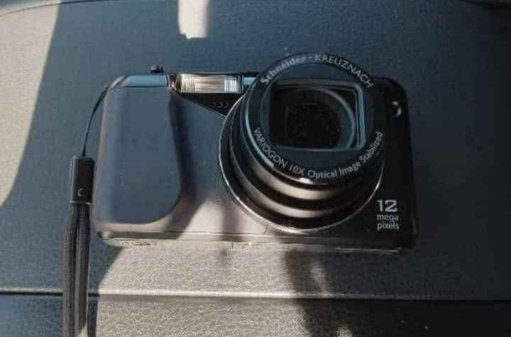 Kodak EasyShare Z950 Digital Camera + FREE Memory Card Reader 📸