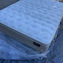 DISPLAY MODEL Queen Mattress Only