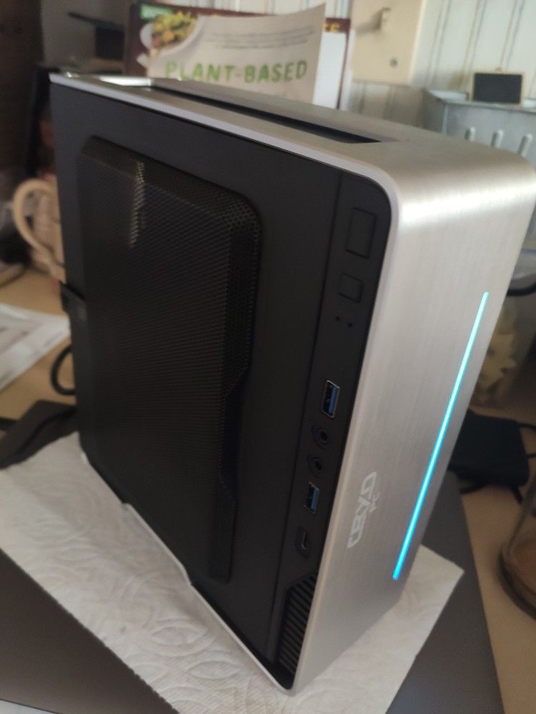 Cryo PC Mini ITX Case W/ 180w Power Supply Pre installed And AMD AM4 Low Profile Cooler