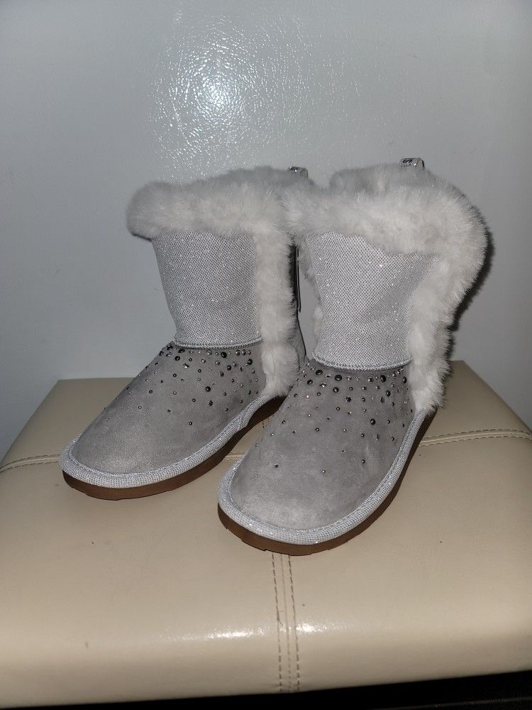 Justice Womens Fur Boots Size 4