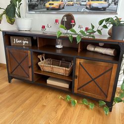 TV Stand & Media Consoles