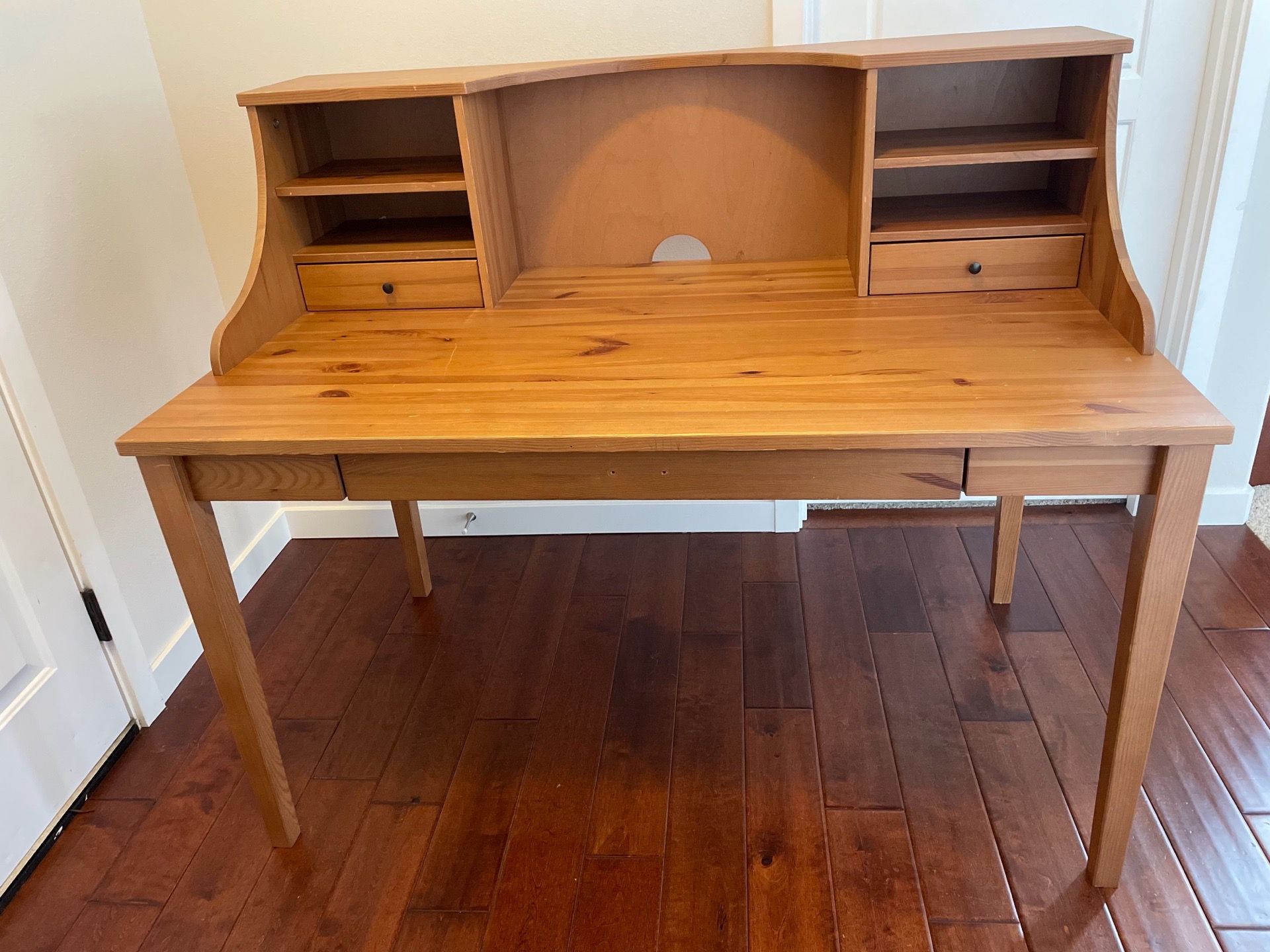 FREE!!! Desk