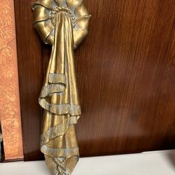 Mid Century Hollywood Regency Gold Gilt Resin Italian Tassel Wall Swag