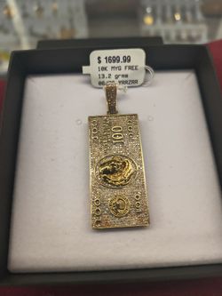 10k solid gold diamond pendant 13.2 grams layaway available 10% down if you interested please make sure you ask for Maribel thank you