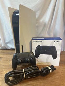 PlayStation 5 Disc Console with New in box Black Controller