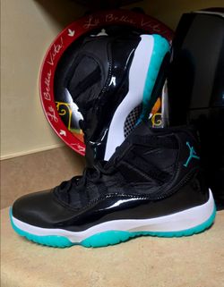 Air Jordan 11