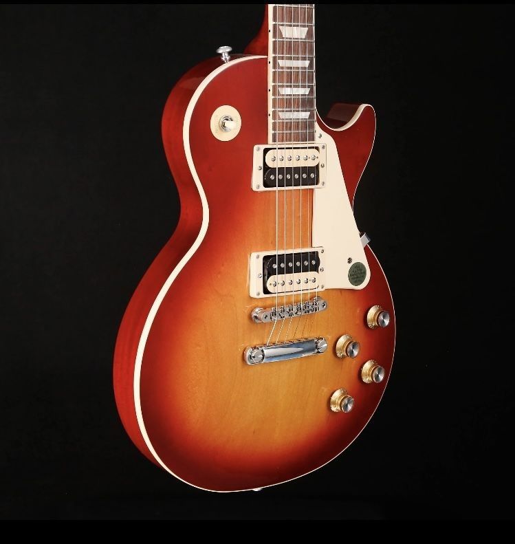 Mint Condition Les Paul Classic With Case