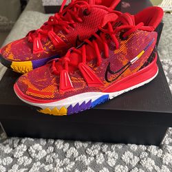 Kyrie 7 Icons Of Sport Size 9.5 Mens DS