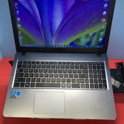  ASUS NOTEBOOK  Looks  LIKE  NEW.240. GB  SSD…..4.0-RAM .FASTER  and  READY FOR CLASSES  ON LINE OR WORK FROM HOME (ZOOM) Comes With Warranty ….