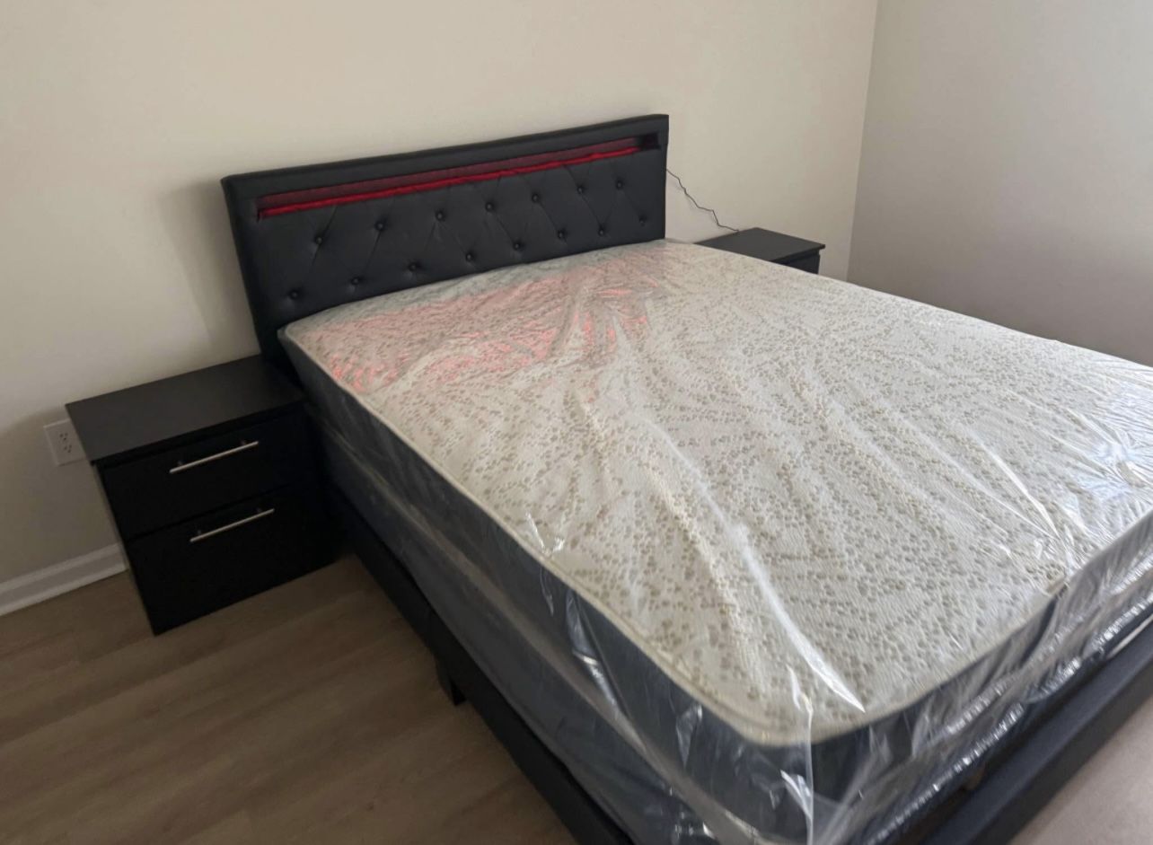 Bedroom Set - Juego De Cuarto