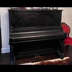 Antique Piano