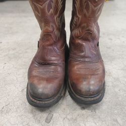 U.s 9.5 Ariat Oil Resistant Boots